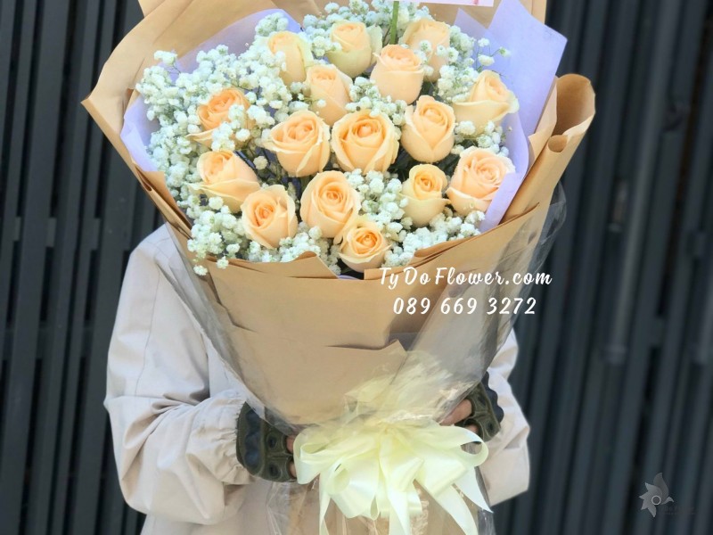 B12231246 BÓ HOA CHÚC MỪNG SINH NHẬT Thiết Kế Hoa Hồng Cam Trứng