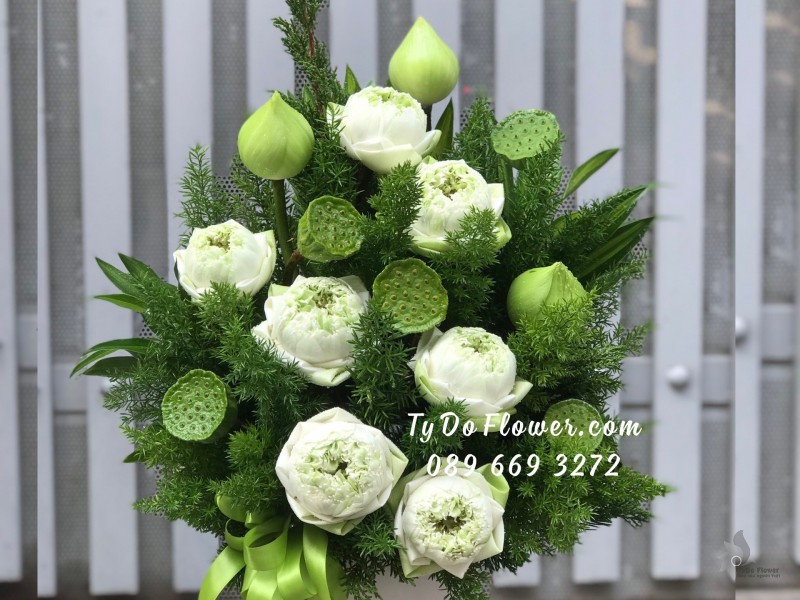 BI03241393 BÌNH HOA SEN TRẮNG
