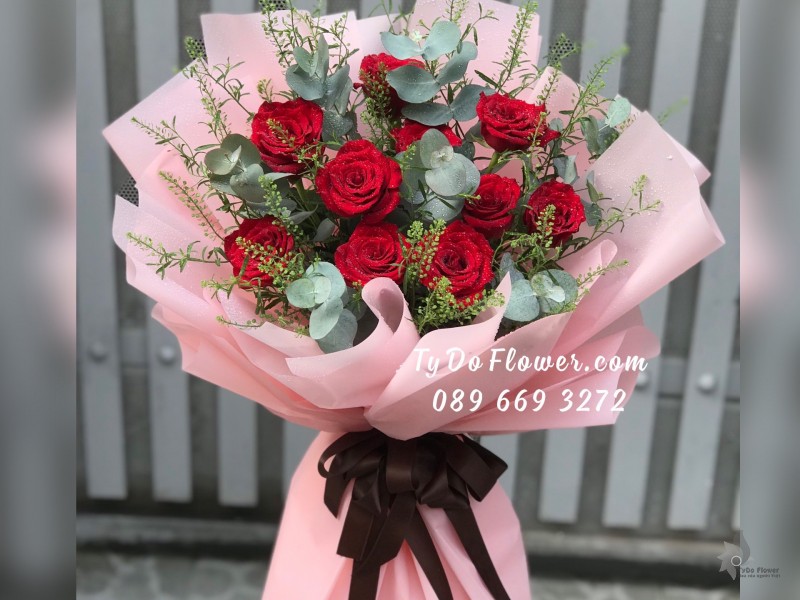 B03241394 BÓ HOA HỒNG ĐỎ ECUADOR