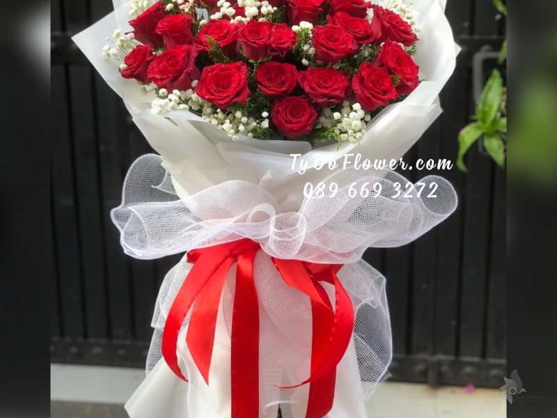 B03241464 BÓ HOA CHÚC MỪNG thiết kế Hoa Hồng Đỏ Ecuador Red Roses