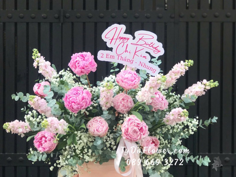 G12242158 GIỎ HOA CHÚC MỪNG SINH NHẬT Thiết Kế Hoa Mẫu Đơn Hồng Peony Sarah Bernhardt