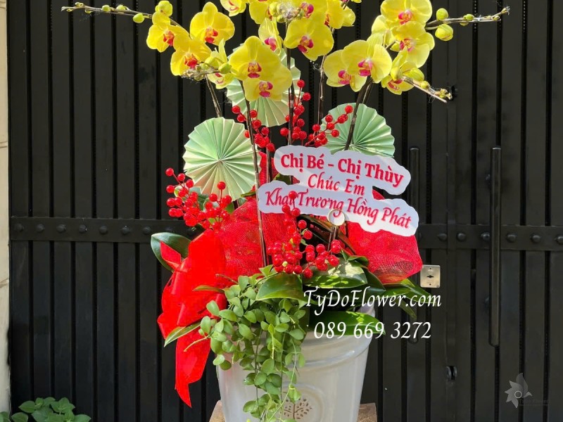 L012522 CHẬU 7 CÀNH LAN HỒ ĐIỆP VÀNG Hoa Chúc Mừng Khai Trương Hồng Phát Thiết kế trang trí phụ kiện sang trọng, cây xanh tiểu cảnh