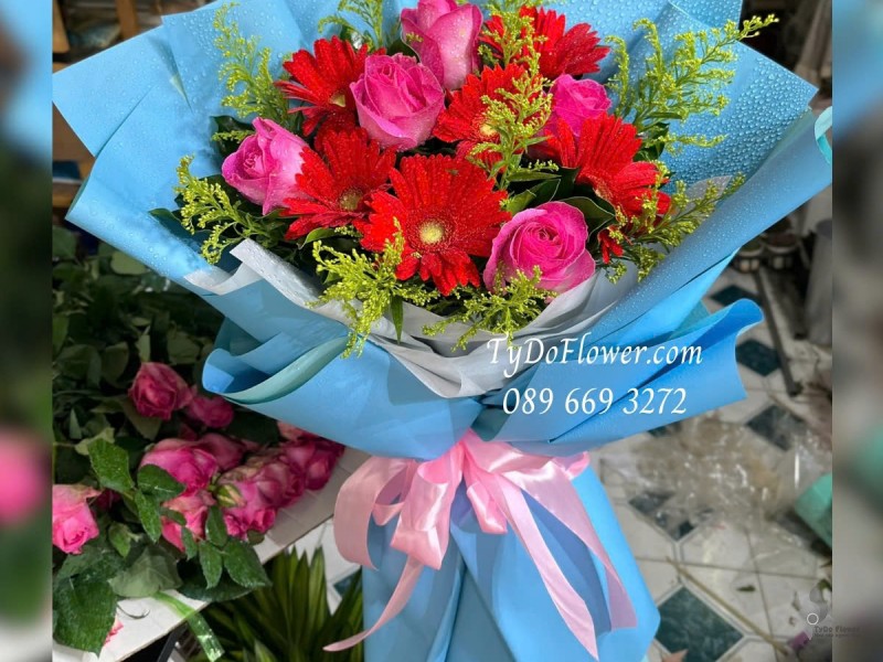 B012541 BÓ HOA CHÚC MỪNG Thiết kế Hoa Đồng Tiền Đỏ, Hoa Hồng Sen Phật