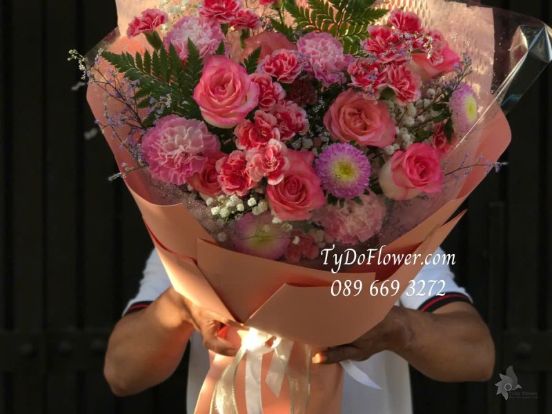 B012545 BÓ HOA CHÚC MỪNG Thiết kế Hoa Hồng Song Hỷ, Cẩm Chướng