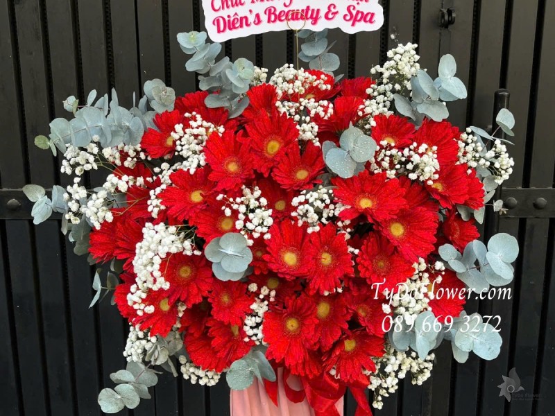 G012570 GIỎ HOA CHÚC MỪNG SINH NHẬT Thiết kế Hoa Đồng Tiền Đỏ