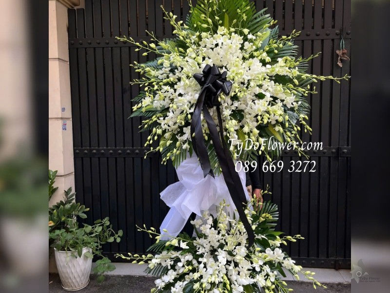 KCB012598 KỆ HOA TANG LỄ VÒNG HOA CHIA BUỒN Kính Viếng Thiết kế 02 tầng Hoa Lan Trắng