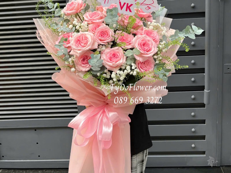 B0125140 BÓ HOA VALENTINE TẶNG VỢ Thiết kế Hoa Hồng Pink Ohara Roses