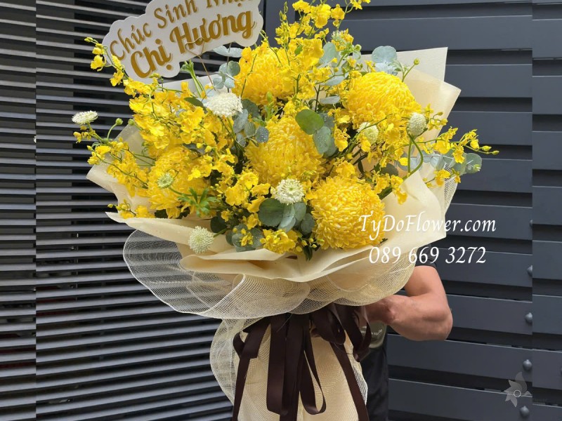 B0125150 BÓ HOA CHÚC MỪNG SINH NHẬT Thiết kế Hoa Cúc Mẫu Đơn Vàng, Hoa Lan Vũ Nữ