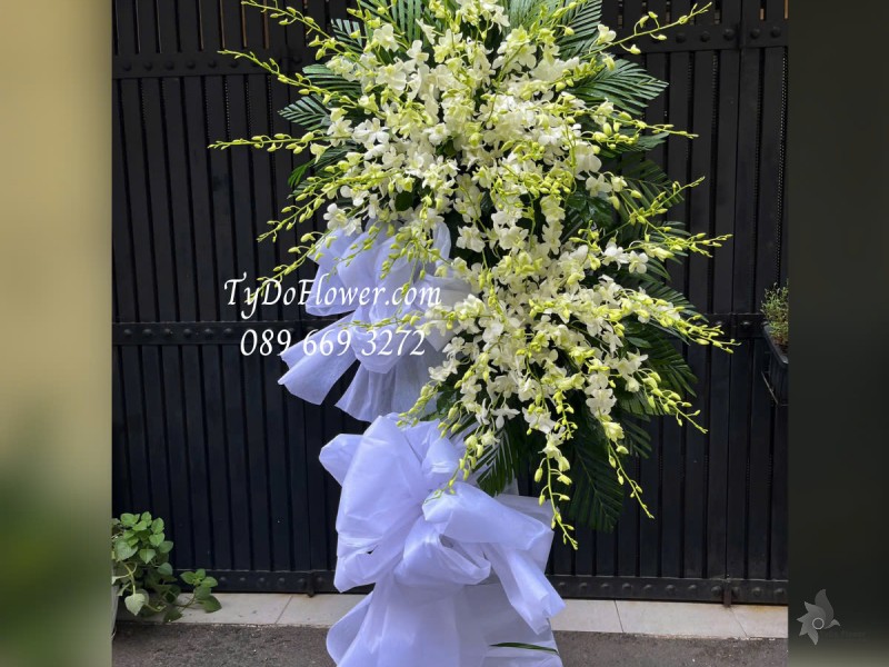 KCB0325181 KỆ HOA TANG LỄ VÒNG HOA CHIA BUỒN Kính Viếng Thiết kế 02 tầng Hoa Lan Trắng