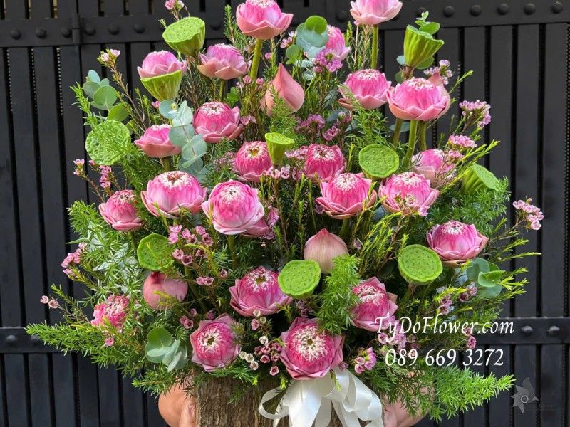 G0325242 GIỎ HOA SEN HỒNG Thiết kế Hoa Sen Hồng gấp cánh, Hoa Thanh Liễu