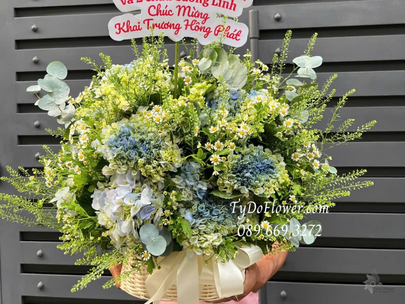 G0325249 GIỎ HOA CHÚC MỪNG KHAI TRƯƠNG HỒNG PHÁT Thiết kế Hoa Cẩm Tú Cầu