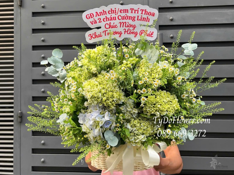 G0325250 GIỎ HOA CHÚC MỪNG KHAI TRƯƠNG HỒNG PHÁT Thiết kế Hoa Cẩm Tú Cầu Xanh Bơ