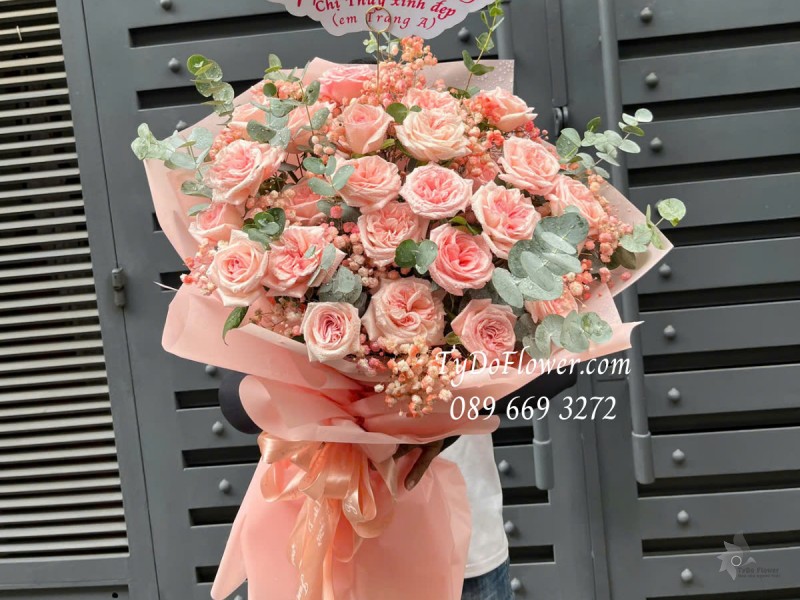 B0425282 BÓ HOA CHÚC MỪNG SINH NHẬT Thiết kế Hoa hồng Pink Ohara Roses