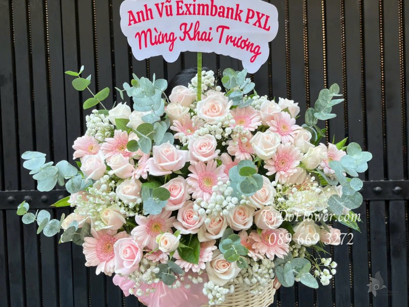 G0525397 GIỎ HOA MỪNG KHAI TRƯƠNG Thiết kế gam màu Pastel hồng, Hoa Hồng Kem, Đồng Tiền, Baby