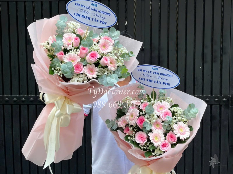 B0525427 ĐẶT TỪ 2 BÓ HOA SỰ KIỆN, HOA TRAO THƯỞNG