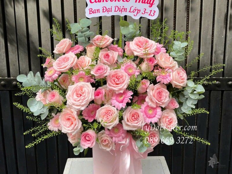 G0525430 GIỎ HOA CÁM ƠN CÔ Thiết kế Hoa Hồng Pink Ohara Roses, Lạc Thần, Đồng Tiền