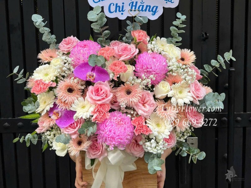 G0625468 GIỎ HOA CHÚC MỪNG SINH NHẬT Thiết kế gam màu hồng chủ đạo hoa Cúc Mẫu Đơn, Ohara Pink Rose, Đồng Tiền