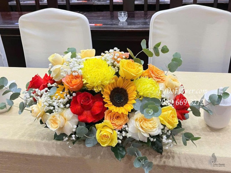 L0825646 ĐẶT TỪ 02 BÁT HOA BÀN ĐẠI BIỂU