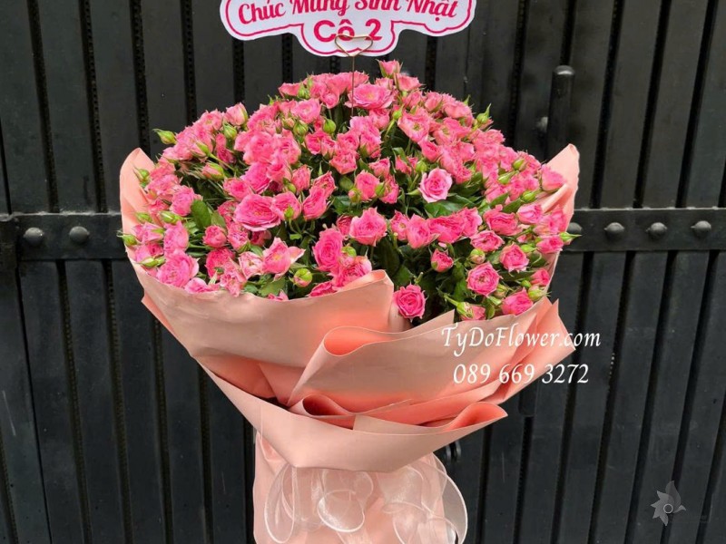 B0925710 BÓ HOA CHÚC MỪNG SINH NHẬT Thiết kế hoa hồng Sofia