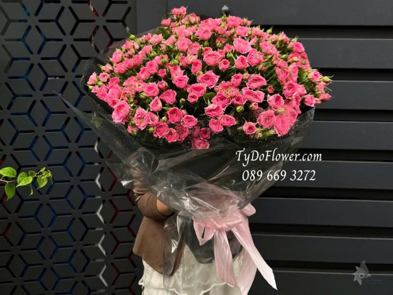 B0925714 BÓ HOA CHÚC MỪNG Thiết kế hoa hồng Sofia