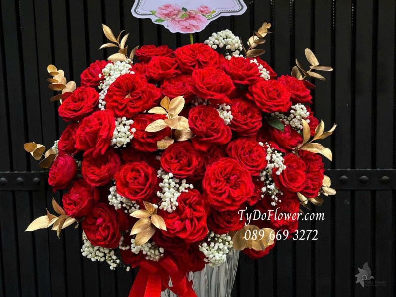 G1025785 GIỎ HOA CHÚC MỪNG Thiết kế hoa hồng đỏ Red Ohara