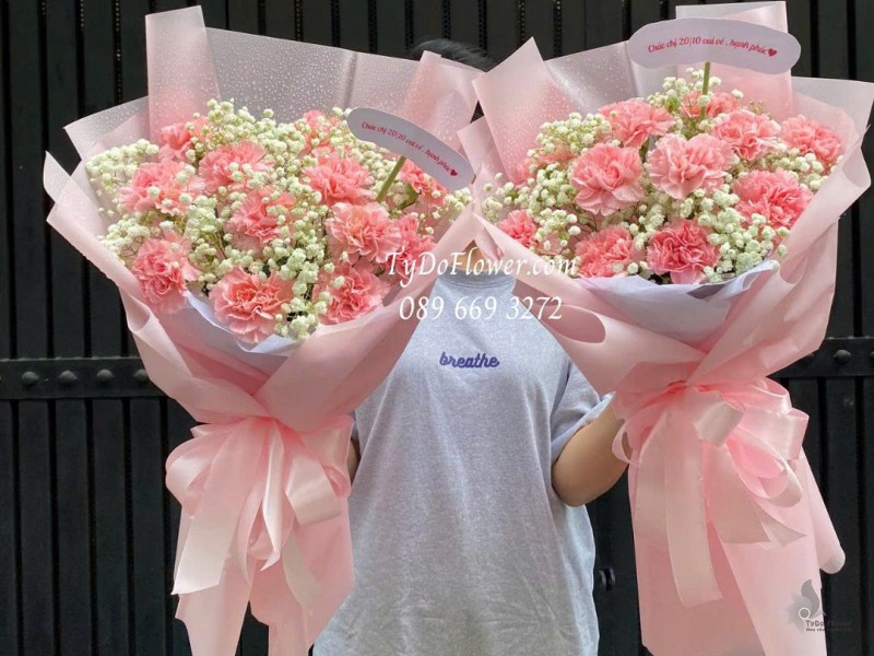 B1025800 ĐẶT TỪ 02 BÓ HOA CHÚC MỪNG Thiết kế hoa phăng hồng
