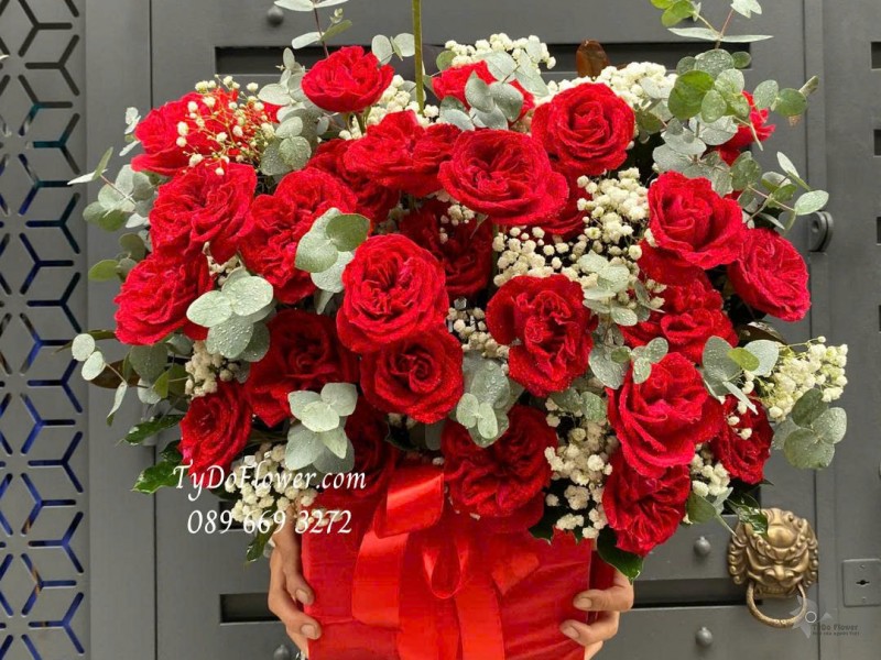 G1025829 GIỎ HOA TẶNG VỢ Thiết kế hoa hồng đỏ Red Ohara
