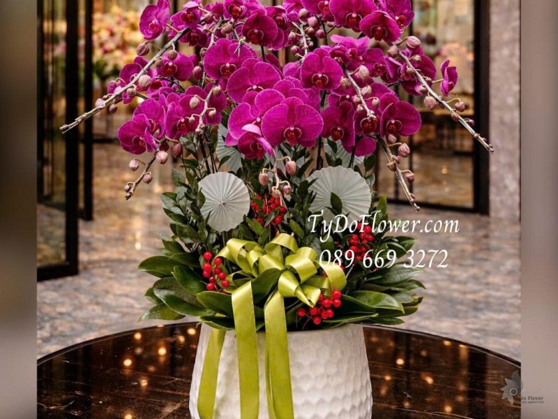 L0126006 CHẬU 12 CÀNH LAN HỒ ĐIỆP TÍM Thiết kế là xanh và phụ kiện trang trí cao cấp