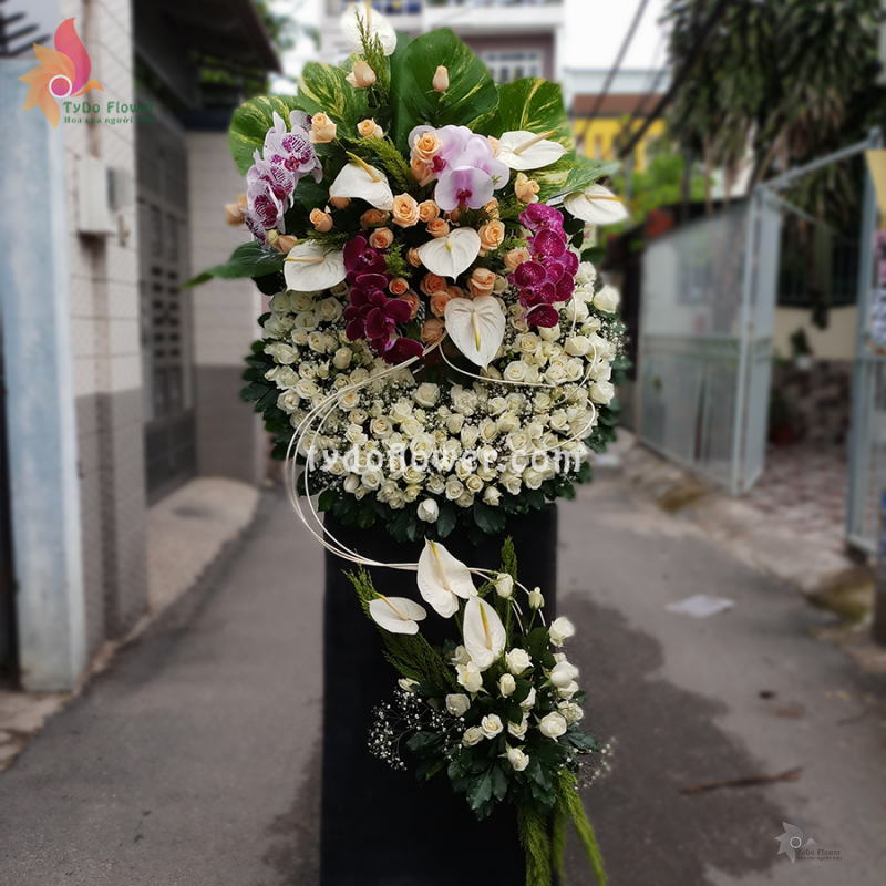 KỆ HOA CHIA BUỒN KCB85