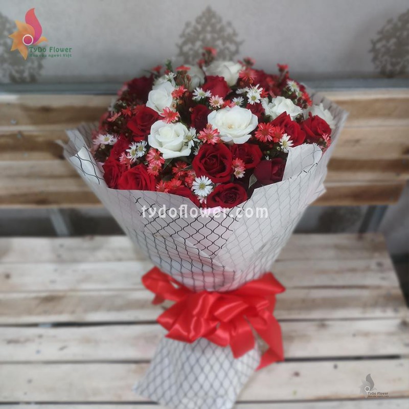 BÓ HOA HỒNG ĐỎ B0160