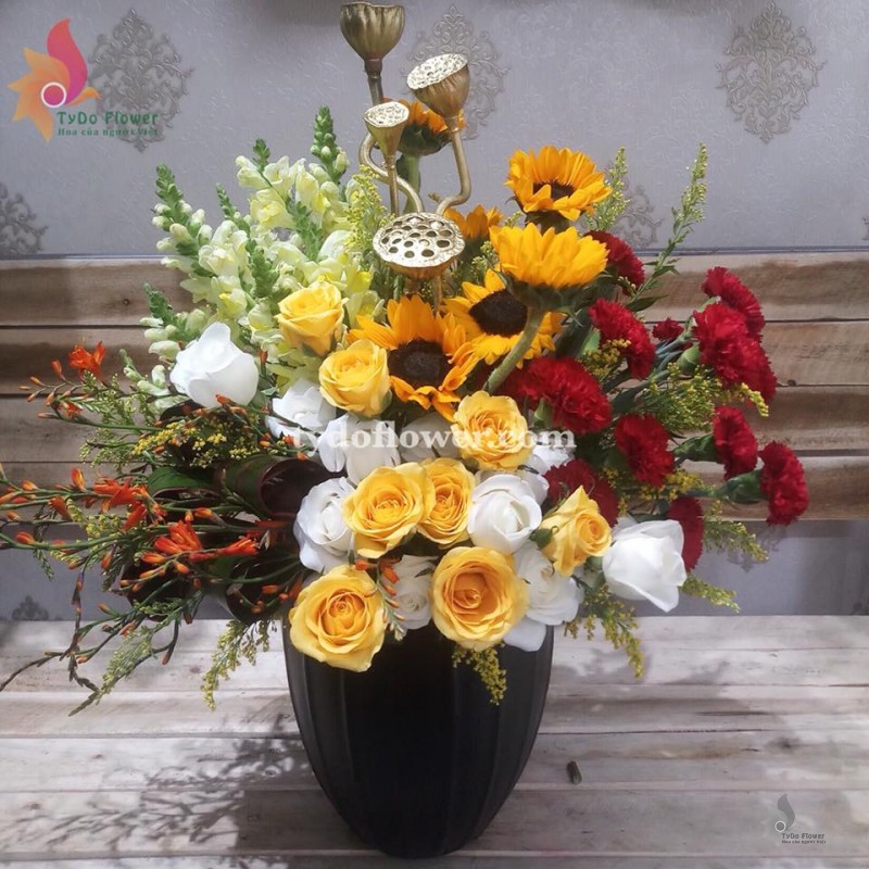 BÌNH HOA CHÚC MỪNG BI171