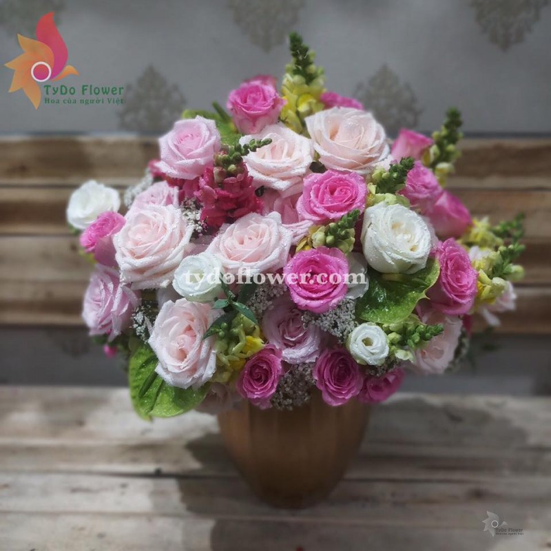 BÌNH HOA CHÚC MỪNG BI188