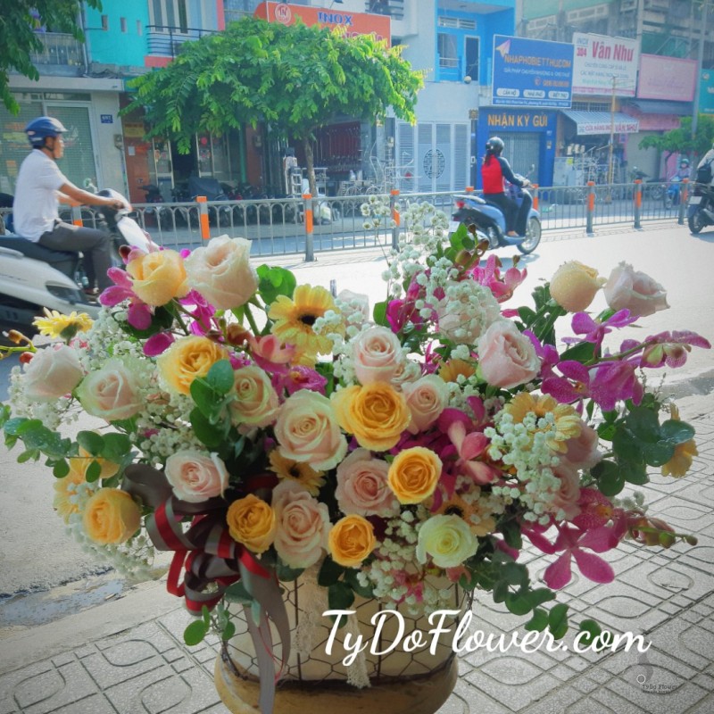 GIỎ HOA CHÚC MỪNG G611