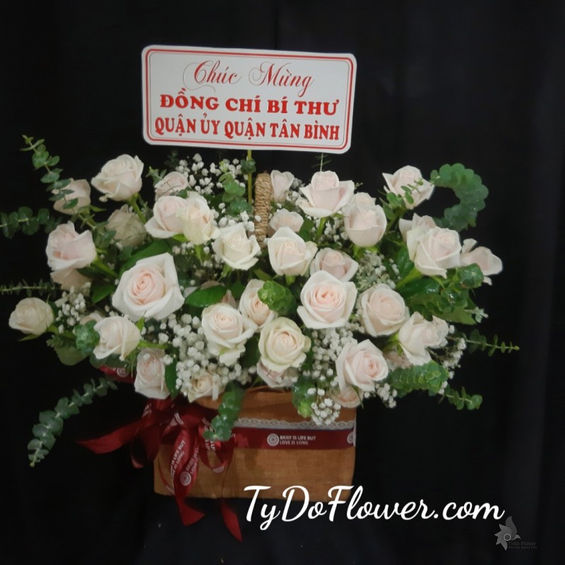 GIỎ HOA CHÚC MỪNG G617