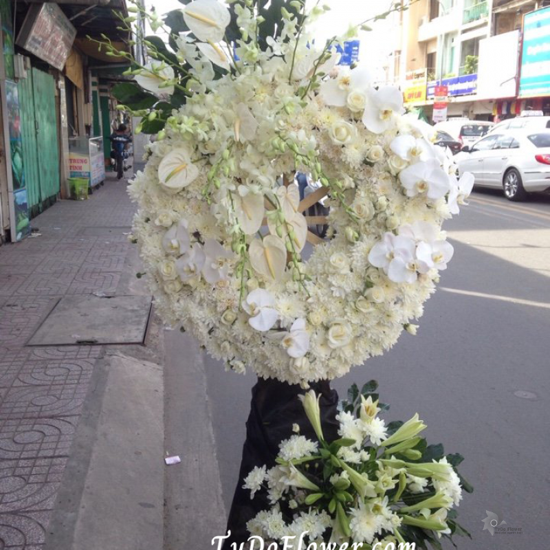 KỆ HOA CHIA BUỒN KCB1045