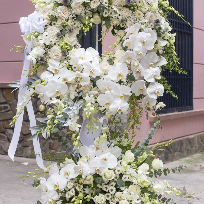 KỆ HOA CHIA BUỒN KCB1053