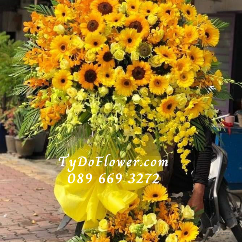 KỆ HOA CHÚC MỪNG KCM1003