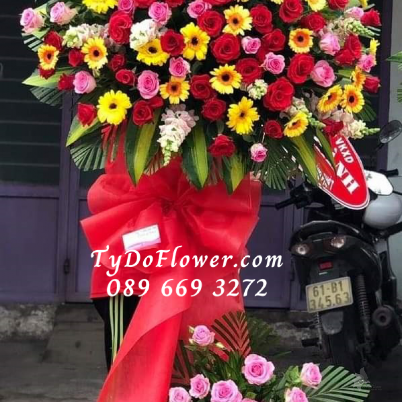 KỆ HOA CHÚC MỪNG KCM1012