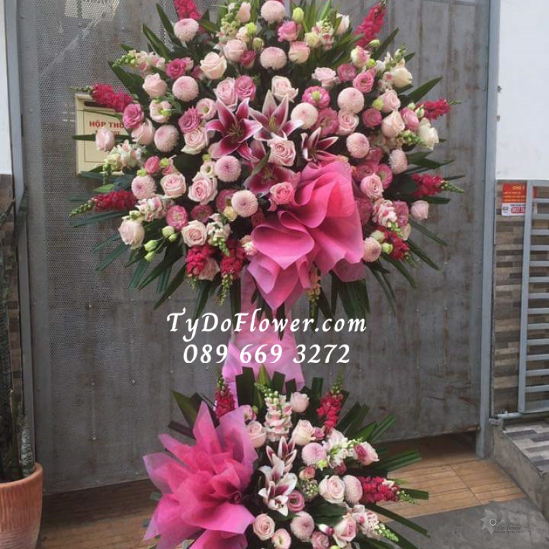 KỆ HOA CHÚC MỪNG KCM1035