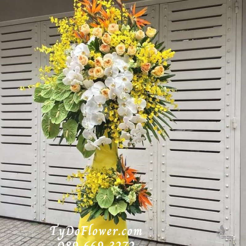 KỆ HOA CHÚC MỪNG KCM1038