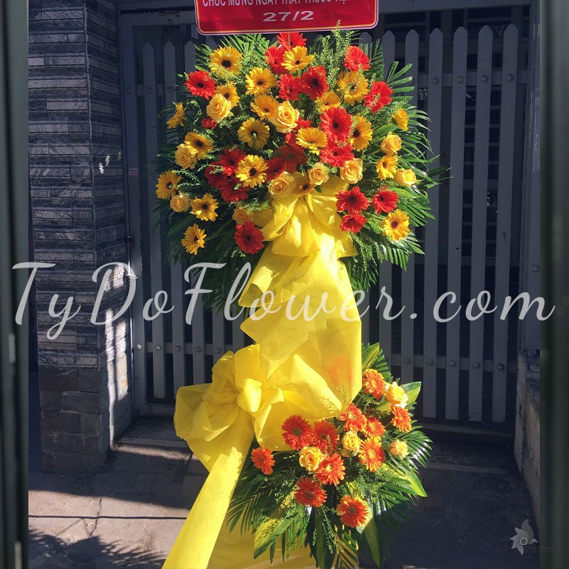 KỆ HOA CHÚC MỪNG KCM10226