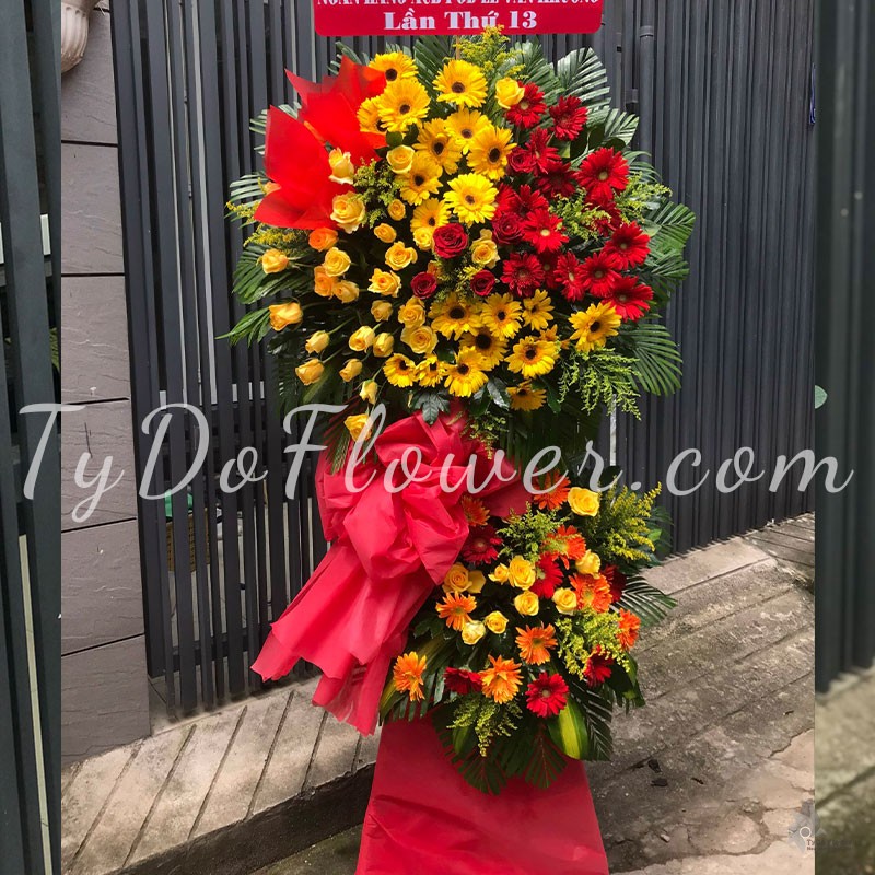 KỆ HOA CHÚC MỪNG KCM102238