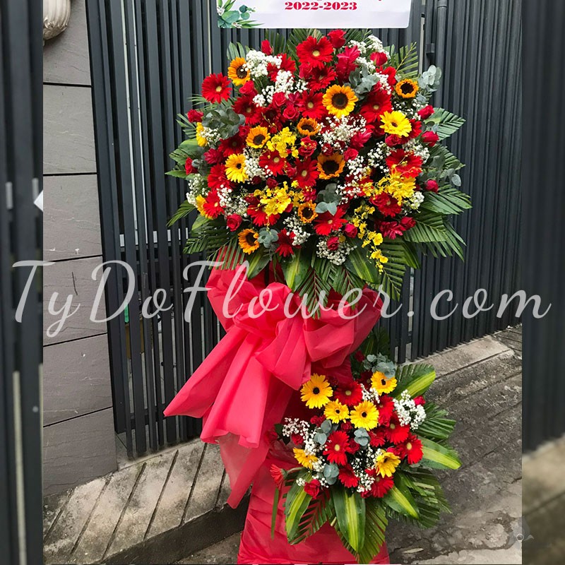 KỆ HOA CHÚC MỪNG KCM102256