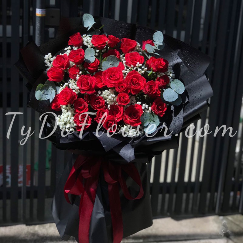 BÓ HOA CHÚC MỪNG BO102217 Bó Hoa Hồng Đỏ