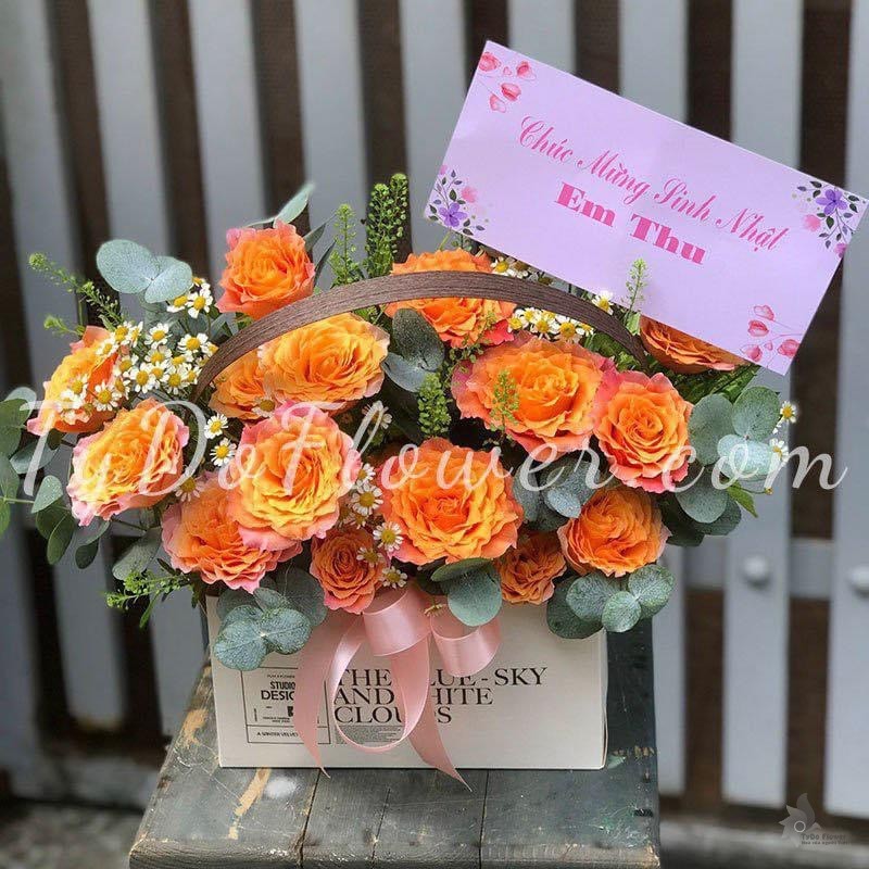 G122254 GIỎ HOA CHÚC MỪNG SINH NHẬT Giỏ Hoa Hồng Cam Spirit