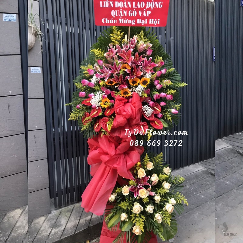 KCM122290 KỆ HOA CHÚC MỪNG