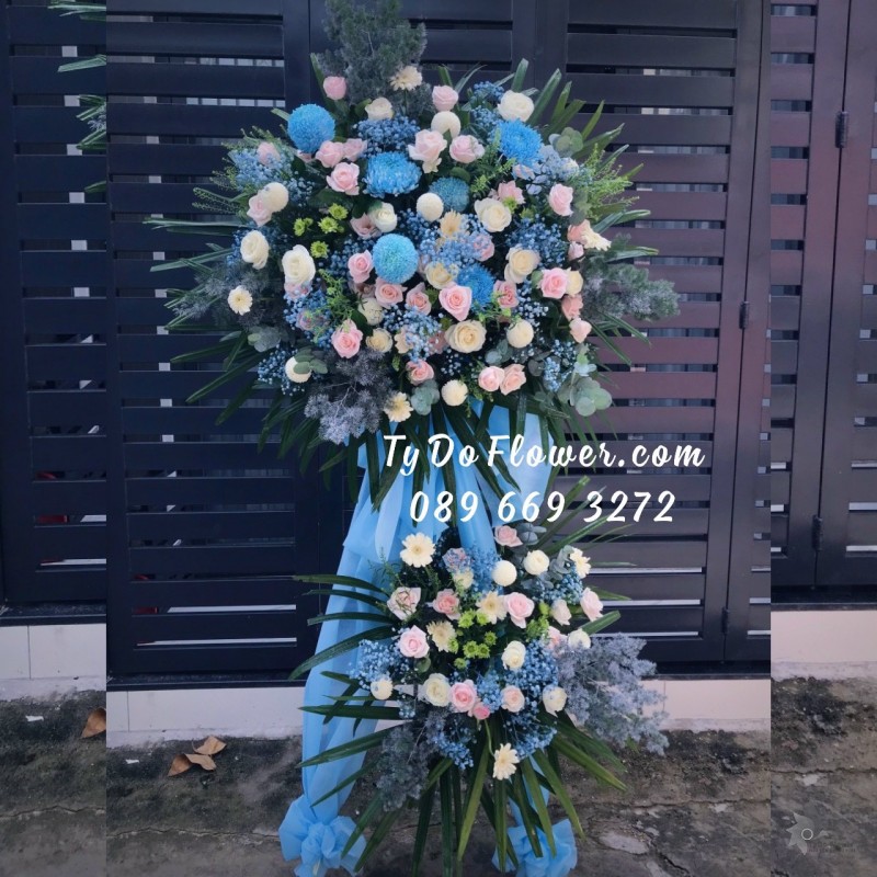 KCM1222160 KỆ HOA CHÚC MỪNG