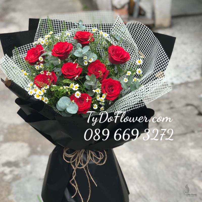 B1222167 BÓ HOA HỒNG ĐỎ HOA CHÚC MỪNG