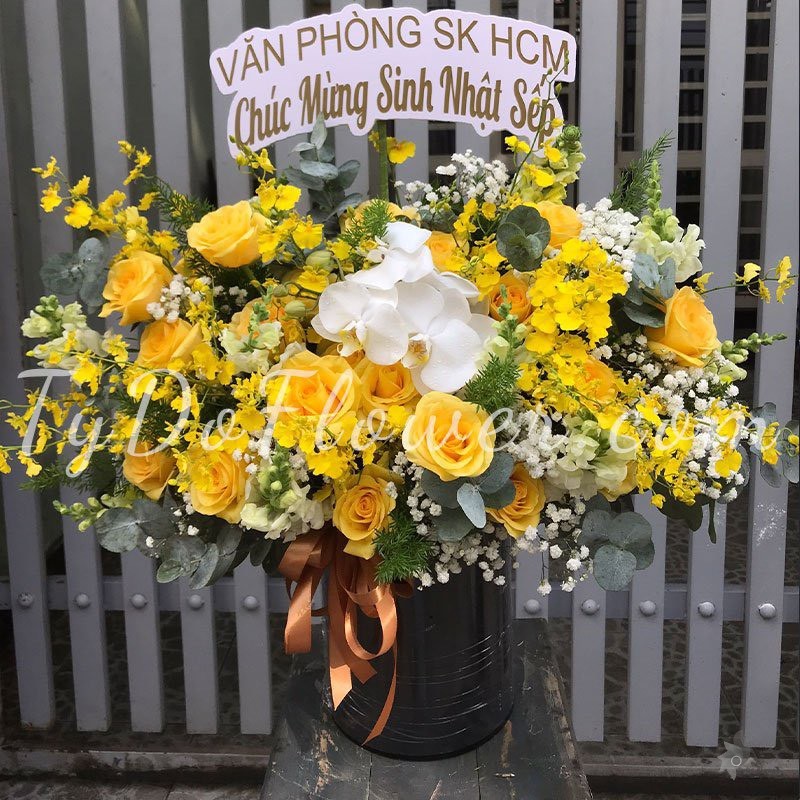 G0123182 GIỎ HOA CHÚC MỪNG SINH NHẬT SẾP