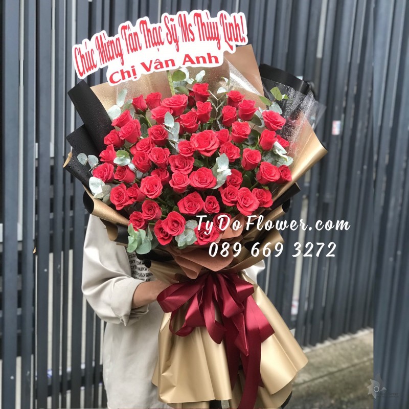 B0123204 BÓ HOA HỒNG ĐỎ HOA CHÚC MỪNG